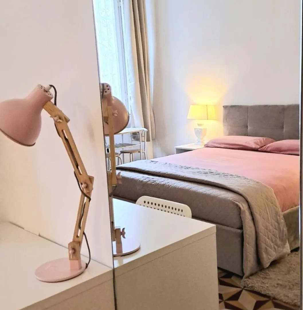 Frida'S Room House 밀라노 B&B